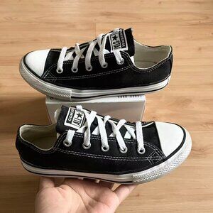 Converse Youth Chuck Taylor All Star OX Canvas Low Top Sneaker 3J235 Black 2.0 U
